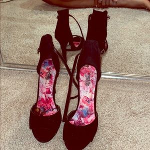Open toed heels